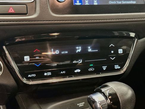 Used 2020 Honda HR-V EX image 23