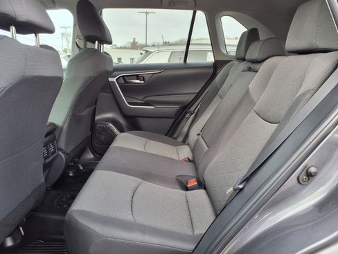 Used 2023 Toyota RAV4 XLE image 7