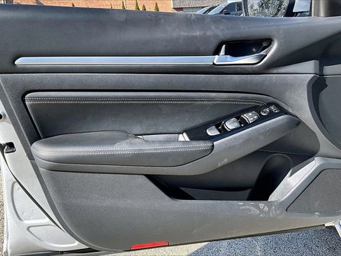 Used 2021 Nissan Altima 2.5 SL image 14