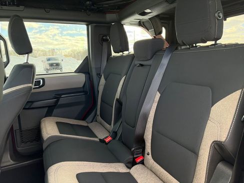 Used 2025 Ford Bronco Big Bend image 30