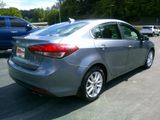 Used 2017 Kia Forte S w/ S Technology Package image 4
