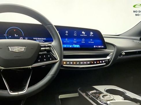Used 2024 Cadillac Lyriq Tech RWD image 62