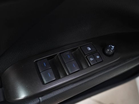 Used 2024 Toyota Camry SE FWD image 23