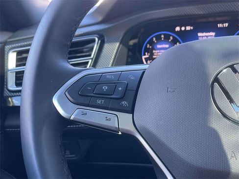 New 2024 Volkswagen Atlas Cross Sport SEL R-Line image 21