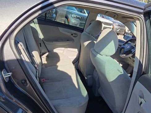 Used 2013 Toyota Corolla L FWD image 14
