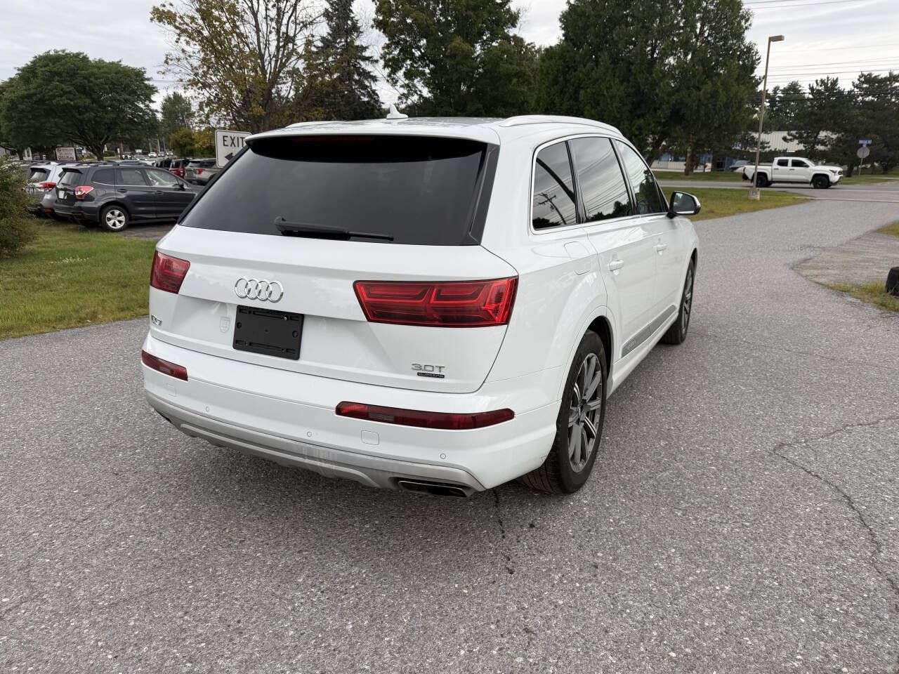 Used 2018 Audi Q7 3.0T Premium Plus w/ Premium Plus Package AWD/4WD image 5