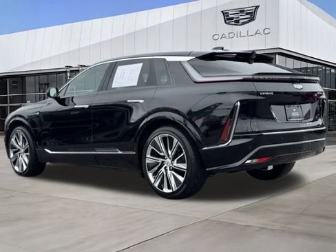 Certified 2024 Cadillac Lyriq Luxury w/ LPO, Floor Liner Package image 5