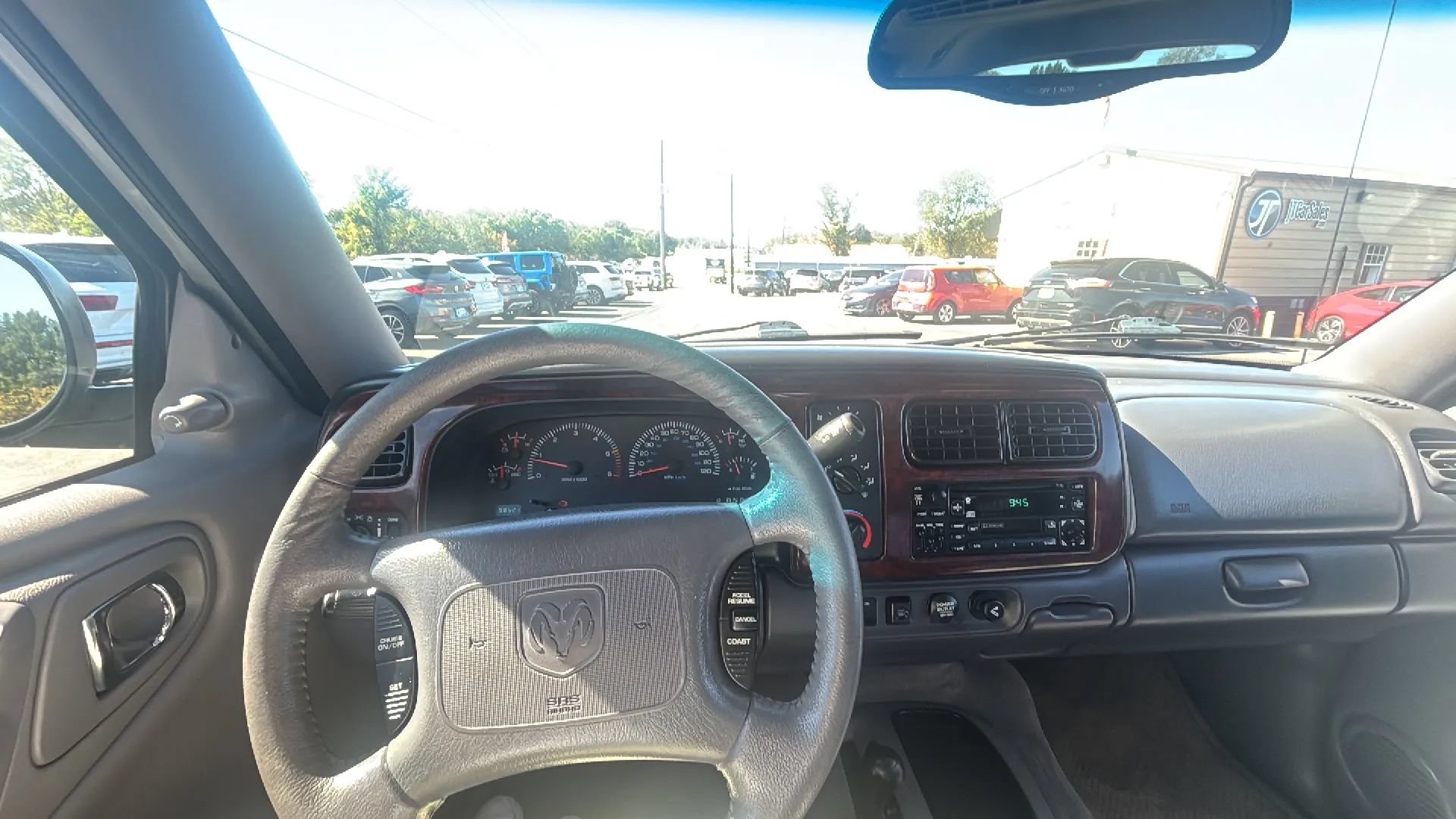Used 2000 Dodge Durango 4WD image 5