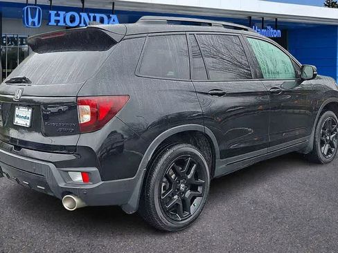 Used 2024 Honda Passport Black Edition image 8