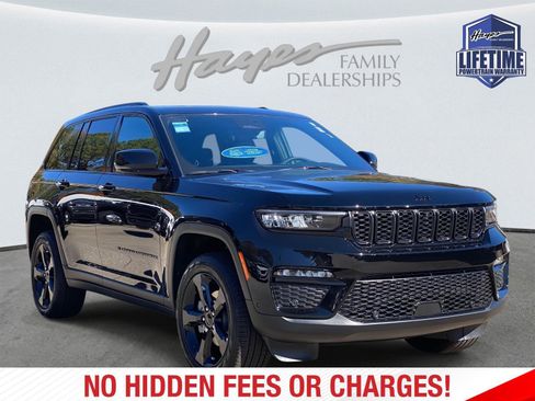 New 2025 Jeep Grand Cherokee Limited w/ Luxury Tech Group II image 2