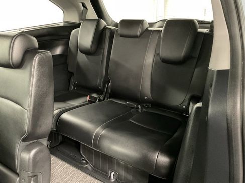 Certified 2024 Honda Odyssey Touring image 13