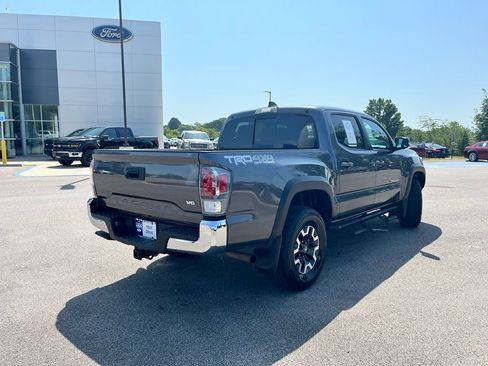 Used 2023 Toyota Tacoma TRD Off-Road AWD/4WD image 5