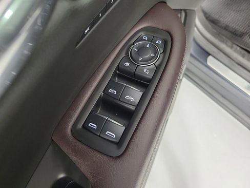 Used 2020 Cadillac XT6 Premium Luxury image 21