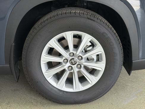 New 2026 Toyota Grand Highlander XLE AWD/4WD image 43