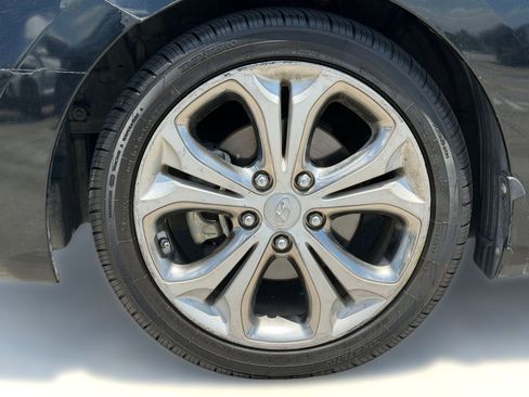 Used 2013 Hyundai Elantra GT w/ Tech Pkg FWD image 10