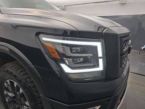 Used 2024 Nissan Titan PRO-4X w/ Pro-4x Convenience Package image 13