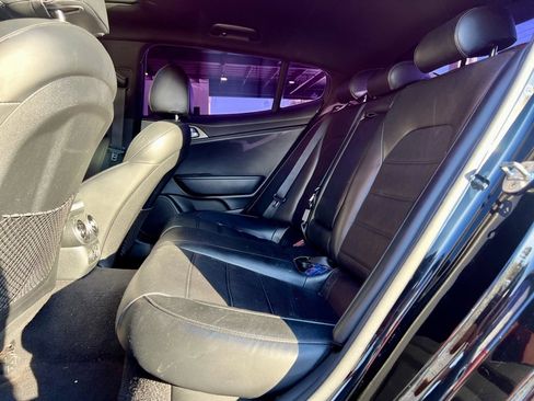 Used 2020 Kia Stinger GT2 image 16