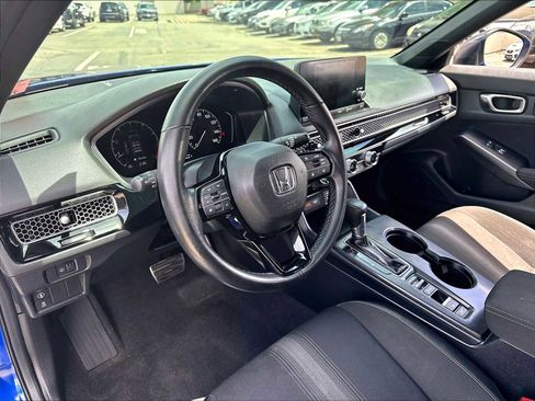 Used 2023 Honda Civic Sport image 16