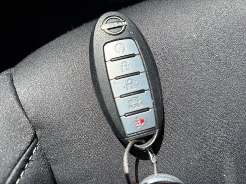 Used 2025 Nissan Altima 2.5 SV FWD image 25