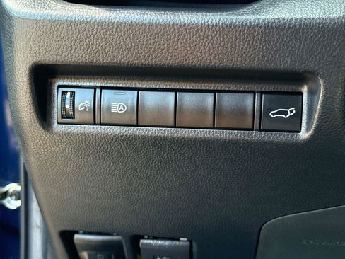 Used 2022 Toyota RAV4 XLE Premium FWD image 32