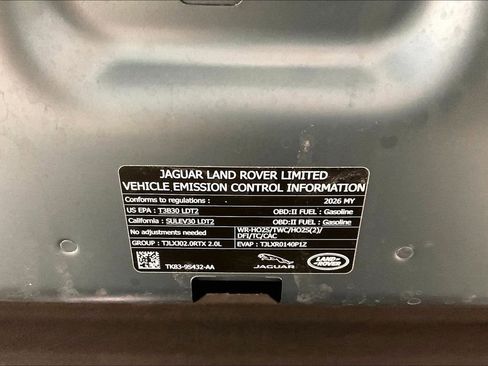 Used 2026 Land Rover Range Rover Velar Dynamic SE AWD/4WD image 31