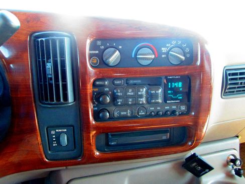 Used 1997 Chevrolet Express 1500 image 22