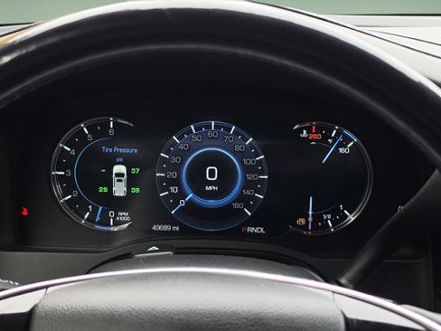 Used 2020 Cadillac Escalade ESV Premium Luxury w/ Escalade Sport Edition AWD/4WD image 10