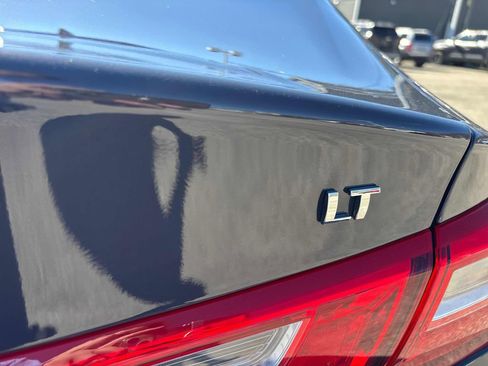 Used 2025 Chevrolet Malibu LT image 31