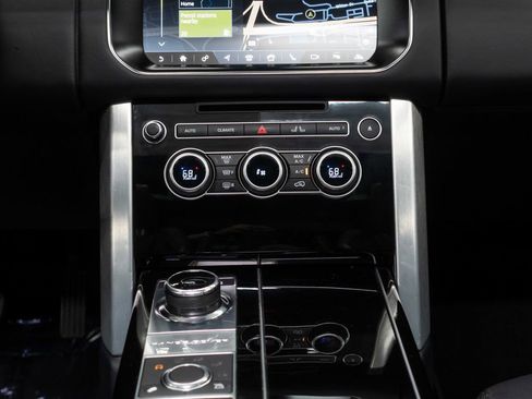Used 2017 Land Rover Range Rover HSE image 19