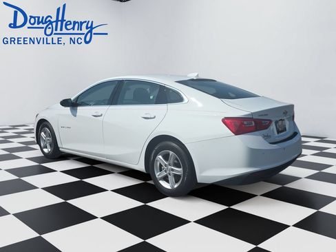 Used 2024 Chevrolet Malibu LT FWD image 3