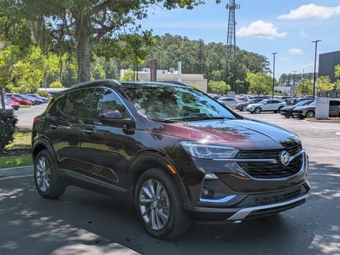 Used 2021 Buick Encore GX Essence w/ Advanced Technology Package AWD/4WD image 3