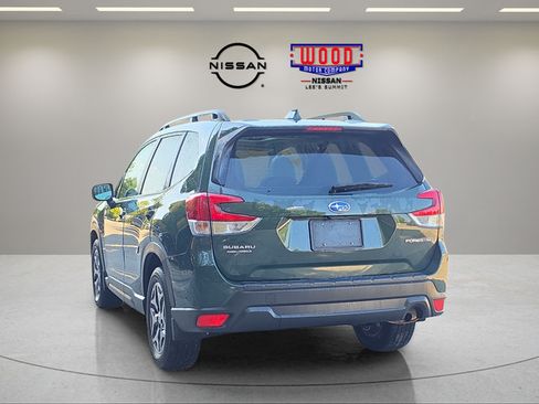 Used 2023 Subaru Forester Premium AWD/4WD image 4