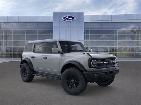 New 2026 Ford Bronco Outer Banks AWD/4WD image 9