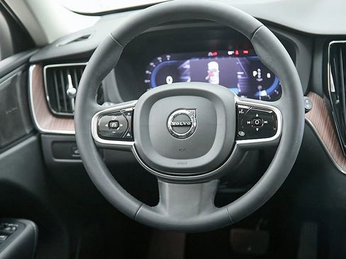 Certified 2023 Volvo XC60 B5 Plus w/ Protection Package Premier image 25