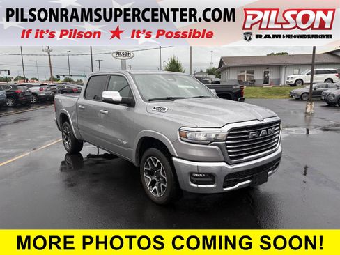 Used 2025 RAM 1500 Laramie AWD/4WD image 1