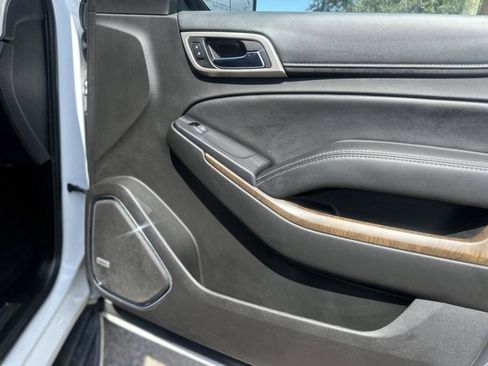 Used 2018 GMC Yukon Denali image 28