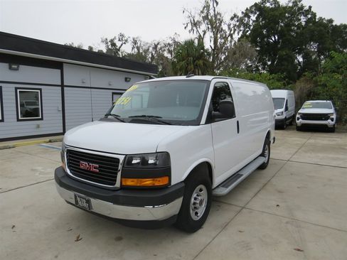 Used 2024 GMC Savana 2500 w/ Driver Convenience Package RWD image 3