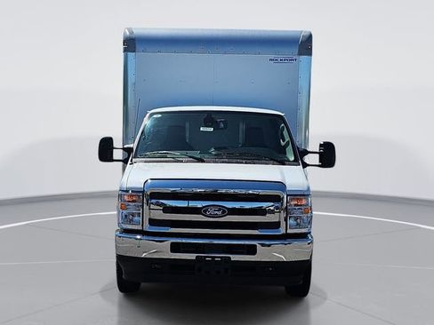 New 2026 Ford E-350 and Econoline 350 Super Duty RWD image 2