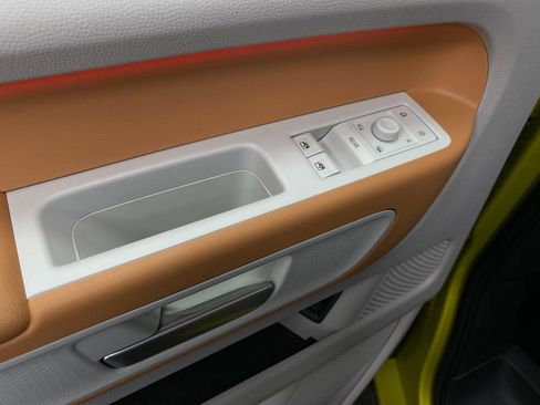 New 2025 Volkswagen ID. Buzz Pro S Plus image 31
