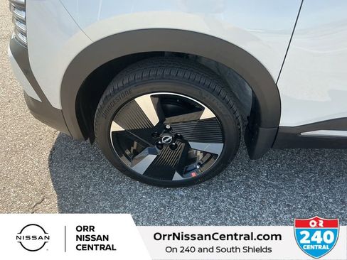 New 2026 Nissan Kicks SR FWD image 9