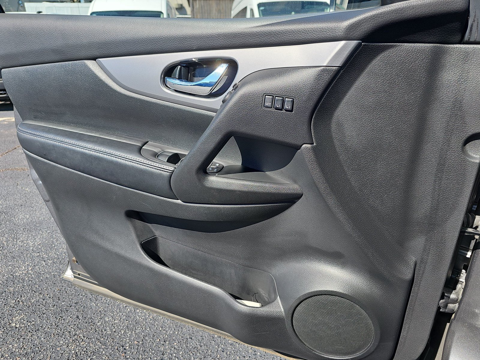 Used 2020 Nissan Rogue Sport SV w/ Technology Package FWD image 31