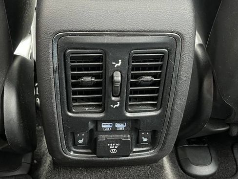 Used 2015 Jeep Grand Cherokee Overland AWD/4WD image 38
