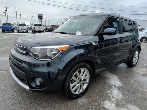 Used 2018 Kia Soul + w/ Audio Package image 3