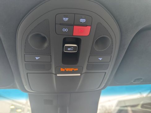 Used 2025 Genesis G70 3.3T Advanced w/ Sport Prestige Package image 36