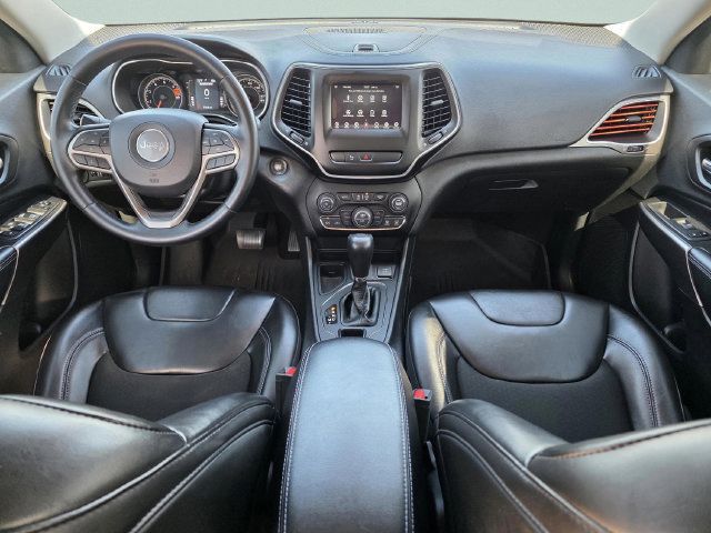 Used 2019 Jeep Cherokee Latitude Plus w/ Comfort/Convenience Group FWD image 42