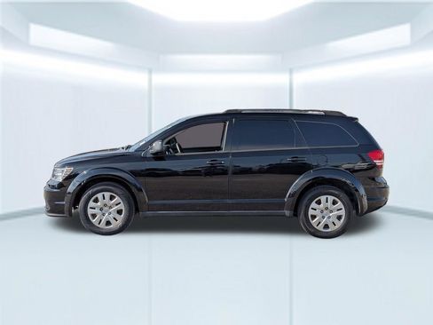 Used 2019 Dodge Journey SE FWD image 2