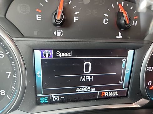 Used 2018 Chevrolet Equinox Premier AWD/4WD image 16