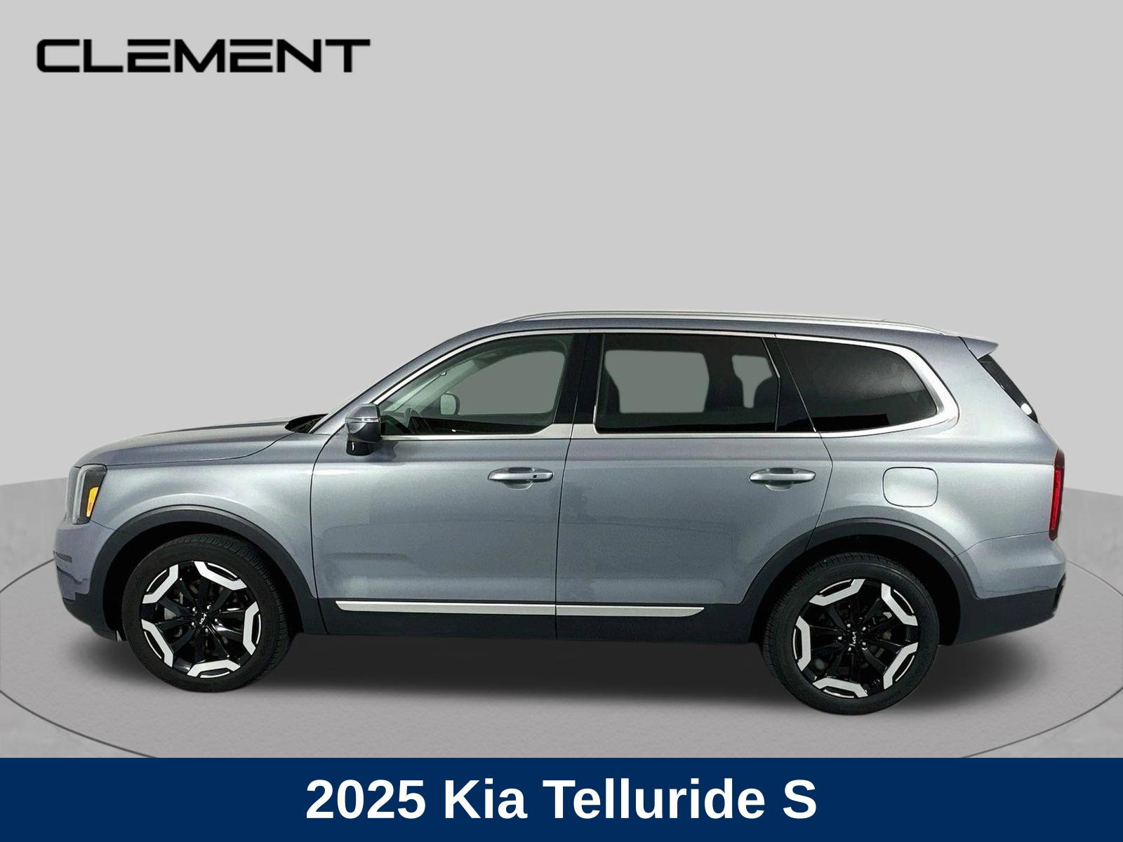 Used 2025 Kia Telluride S FWD image 4