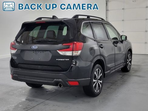 Used 2020 Subaru Forester Limited image 9