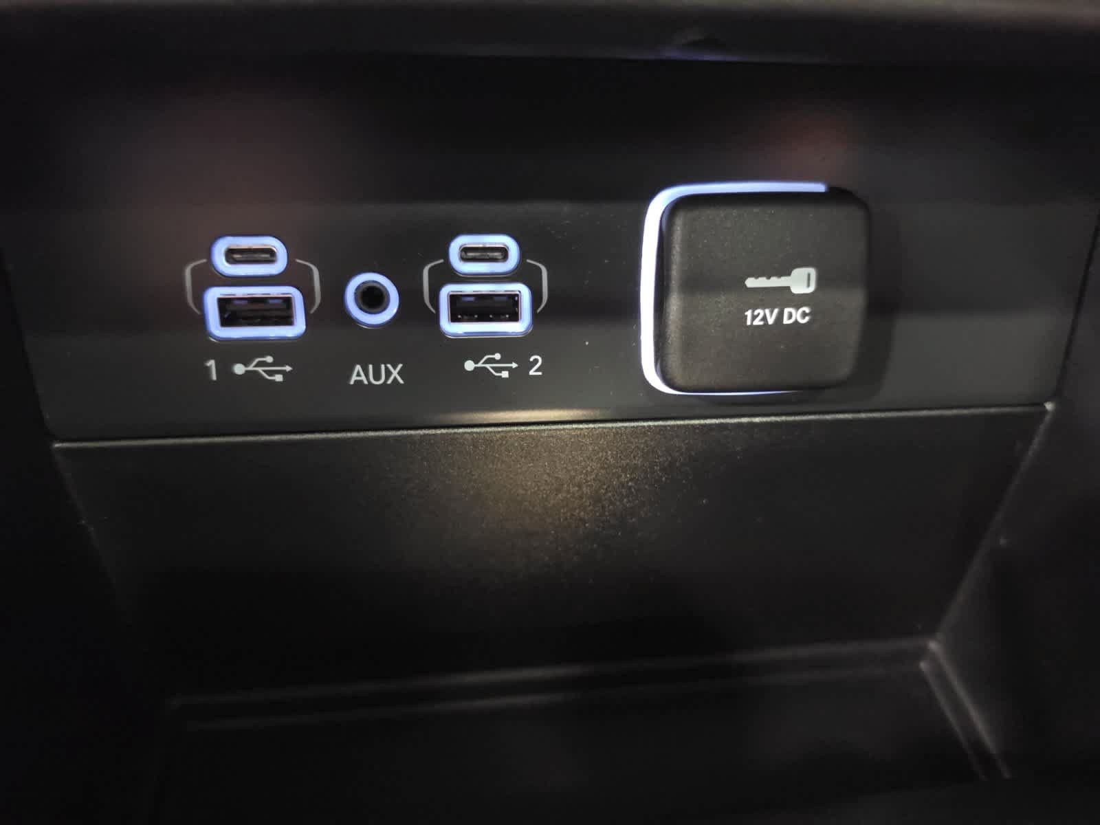 Used 2024 Jeep Grand Cherokee Summit w/ Advanced Protech Group IV AWD/4WD image 29